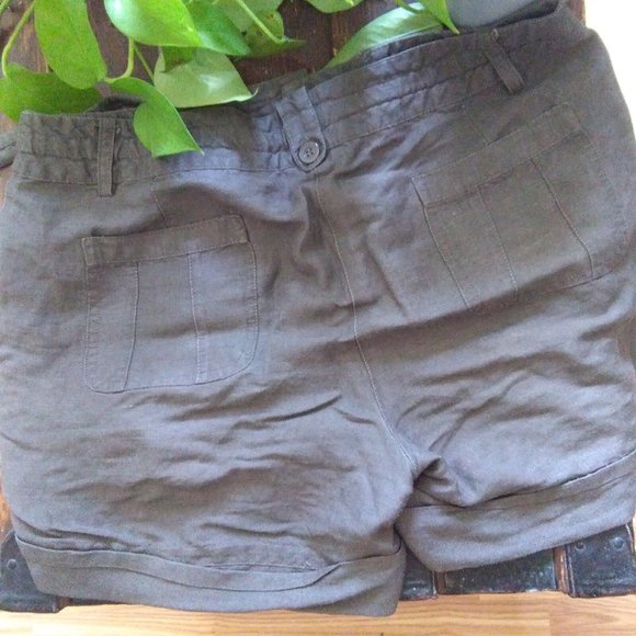 Charcoal Linen Shorts - Picture 2 of 3